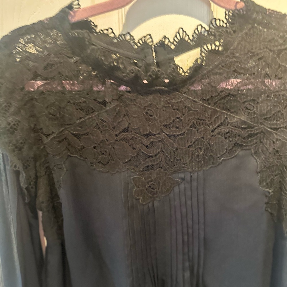 Anthro Love Sam Floral Black Lace Top & Pleated Blouse In Navy Crocheted S Small - Picture 5 of 15